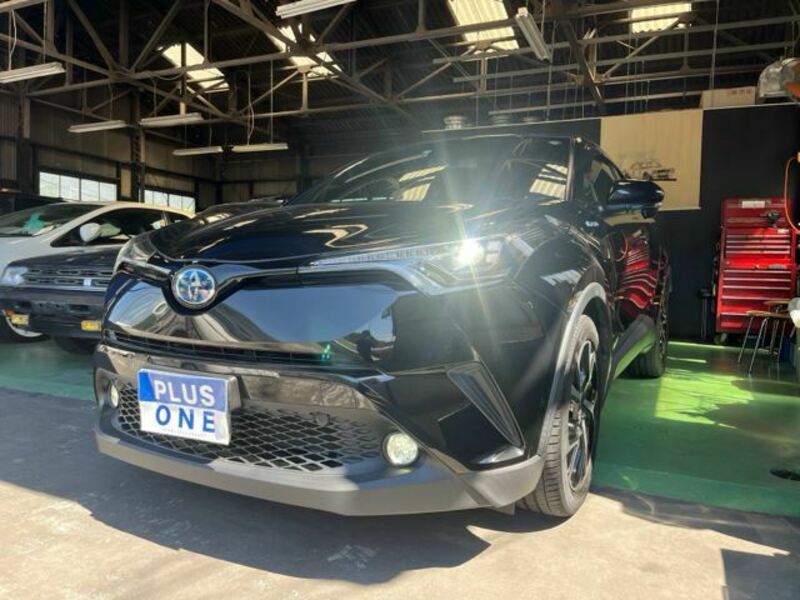 TOYOTA　C-HR