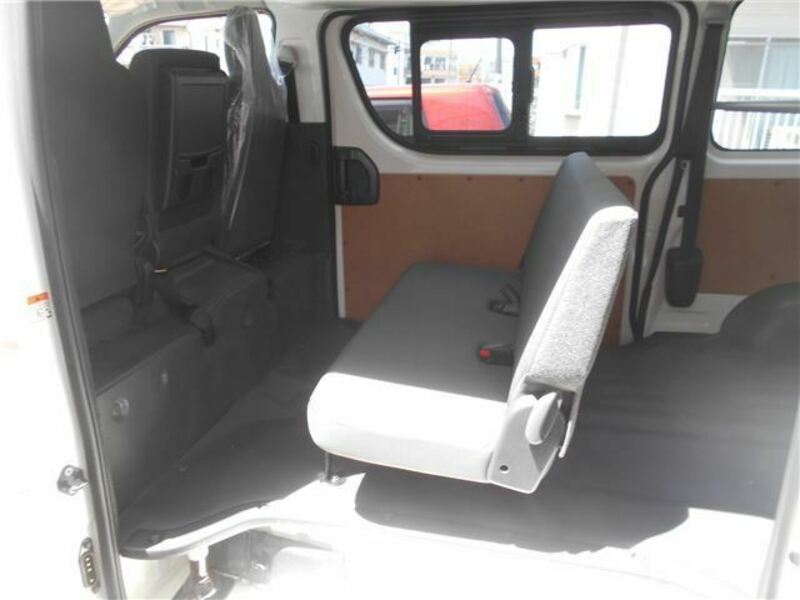 HIACE VAN-6