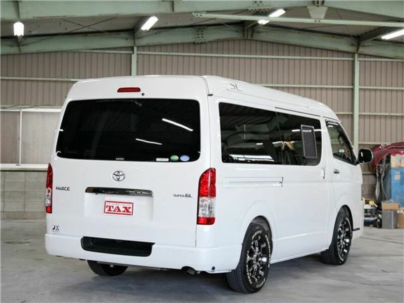 HIACE VAN-1