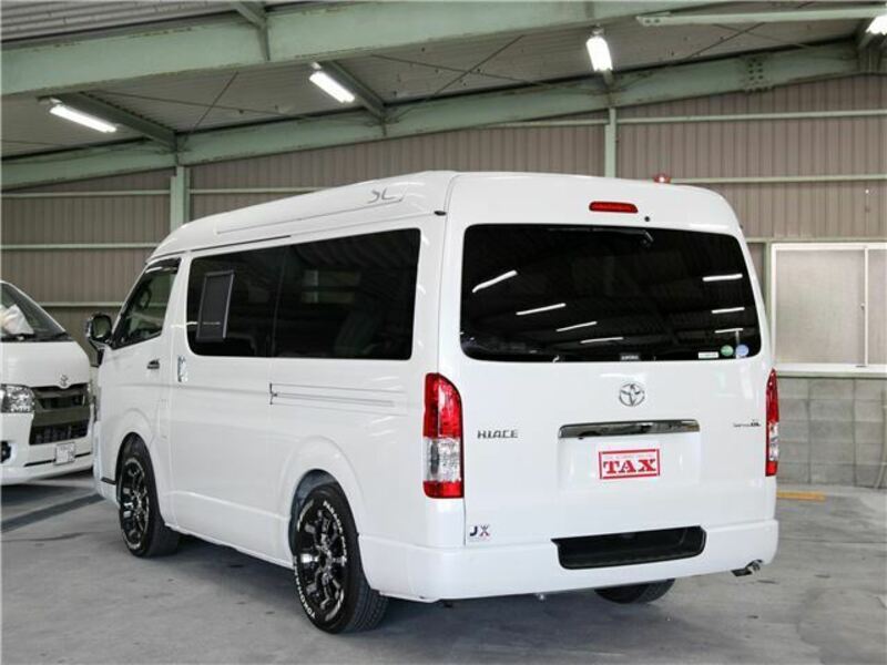 HIACE VAN-40