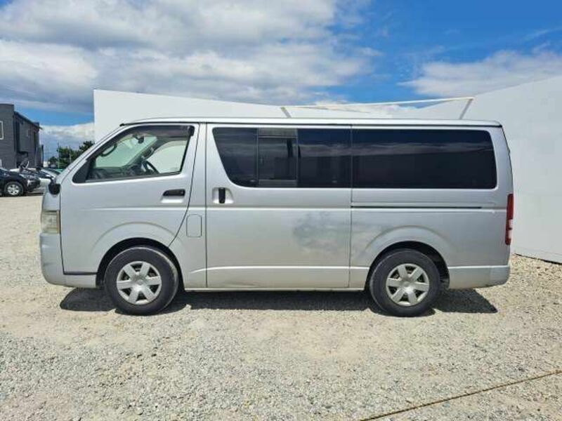 HIACE VAN-8