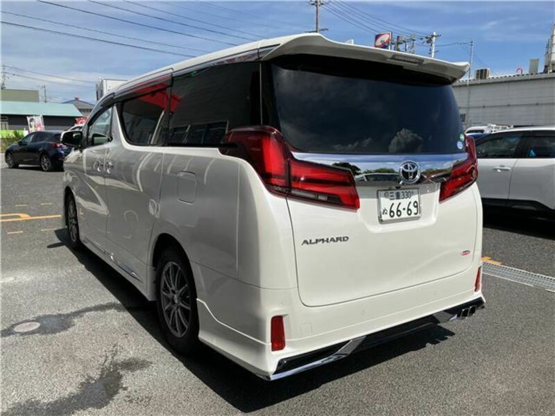 ALPHARD-1