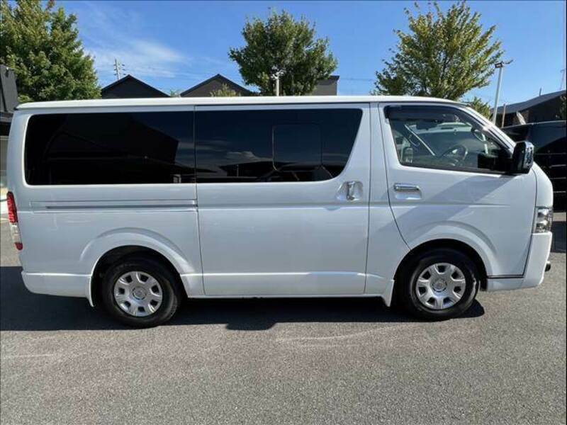 HIACE VAN-12