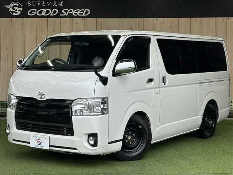 TOYOTA　HIACE VAN