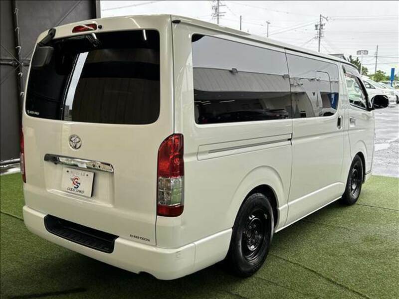 HIACE VAN-16