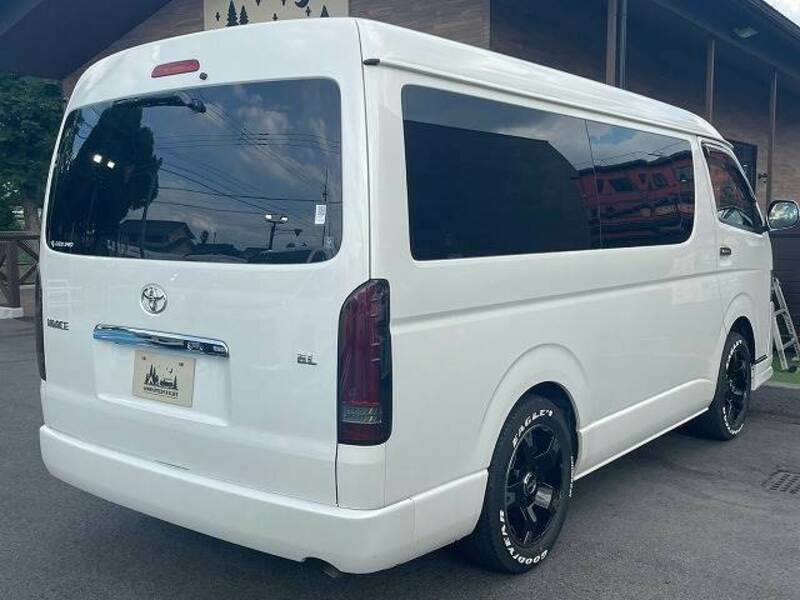 HIACE VAN-17