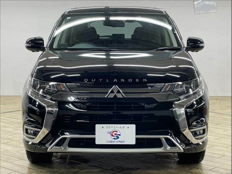 OUTLANDER PHEV-16