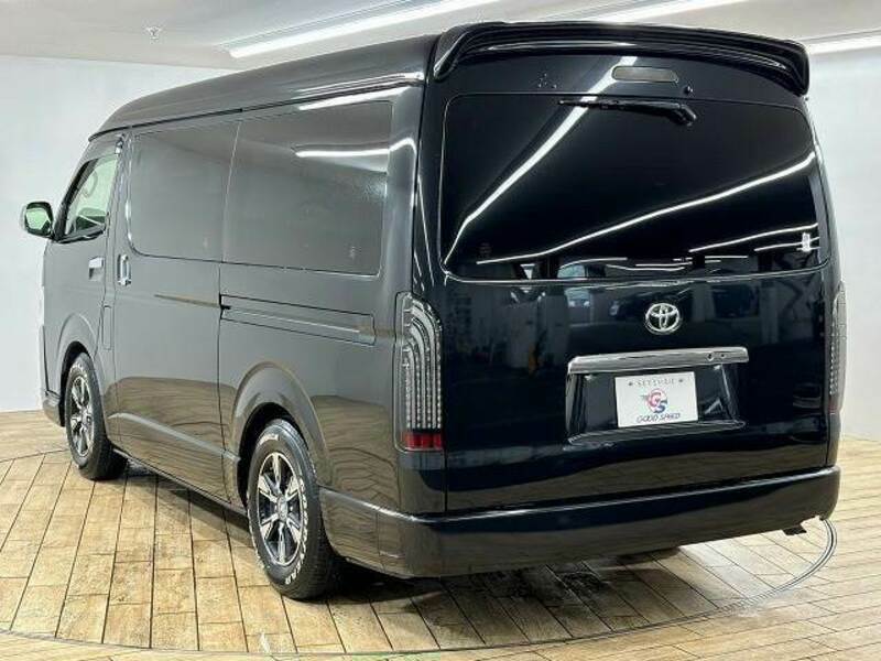 HIACE VAN-14