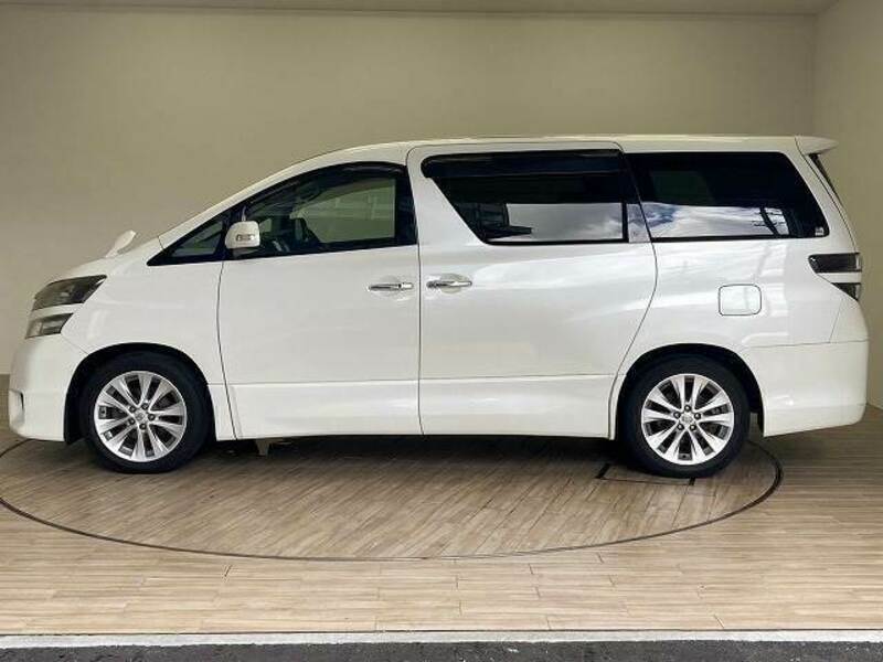 VELLFIRE-13