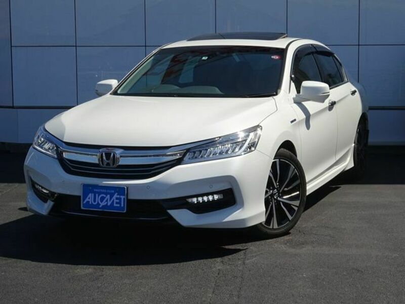 HONDA　ACCORD HYBRID