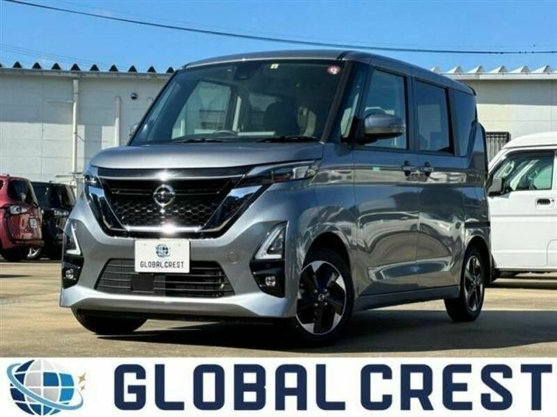 NISSAN　ROOX