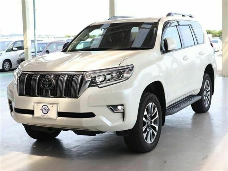 TOYOTA　LAND CRUISER PRADO