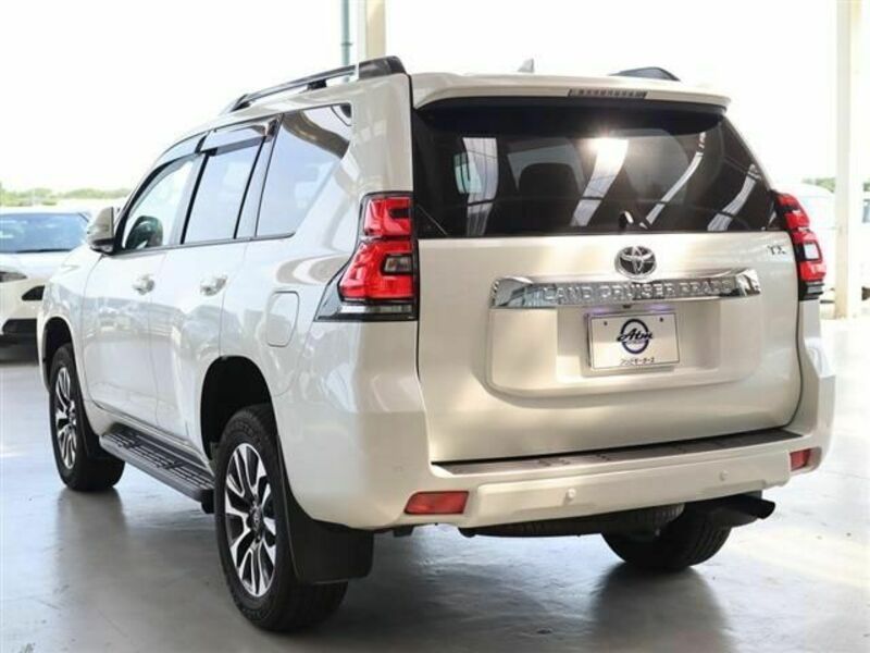 LAND CRUISER PRADO-5