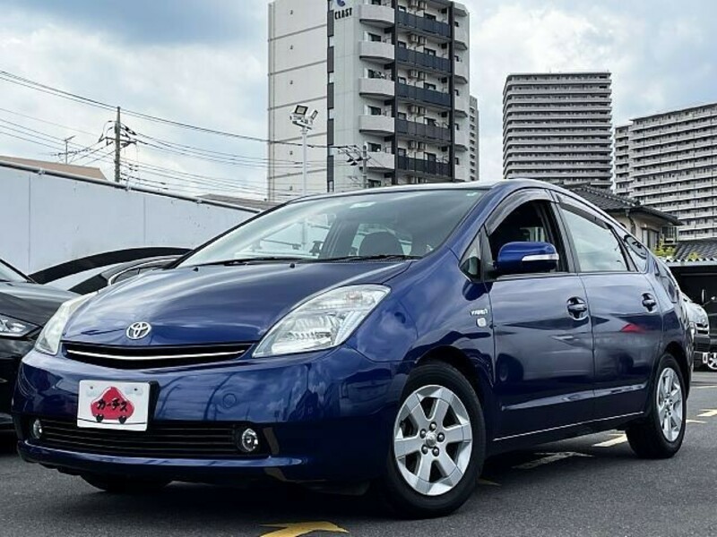 TOYOTA　PRIUS