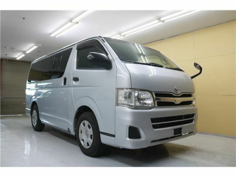 HIACE-1