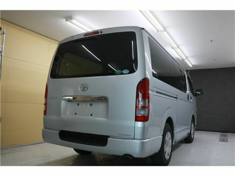 HIACE-5