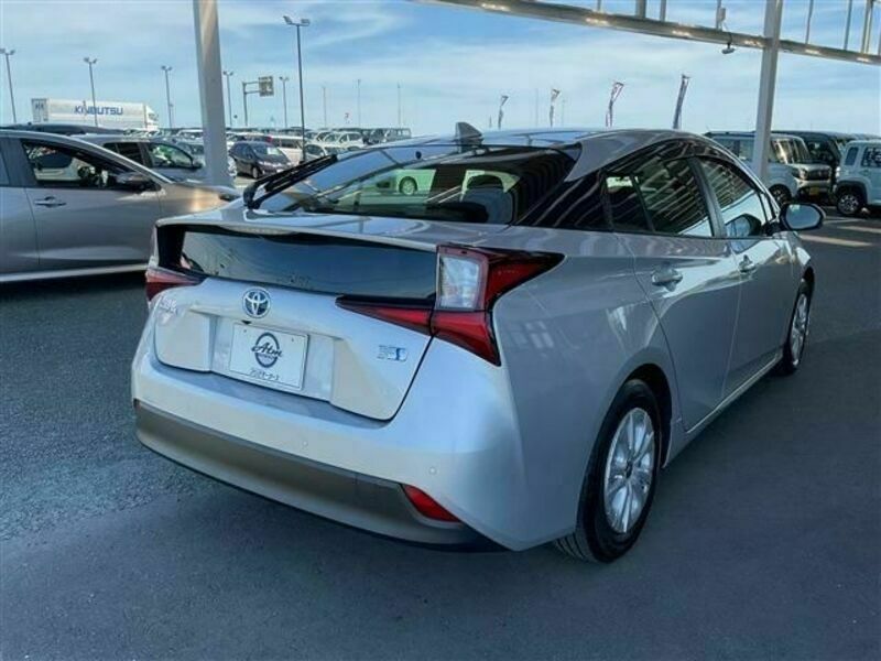 PRIUS-7