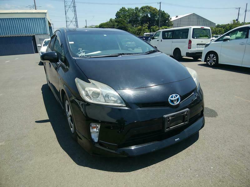 TOYOTA　PRIUS