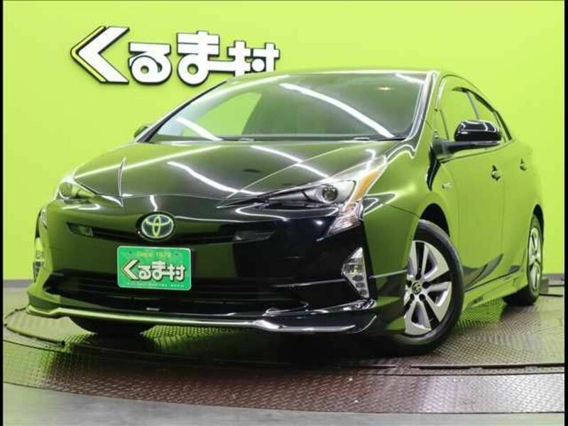 TOYOTA　PRIUS