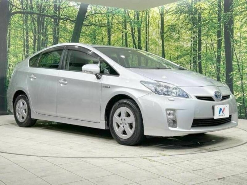 PRIUS-16