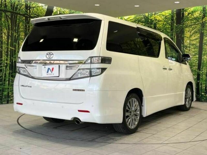 VELLFIRE-18