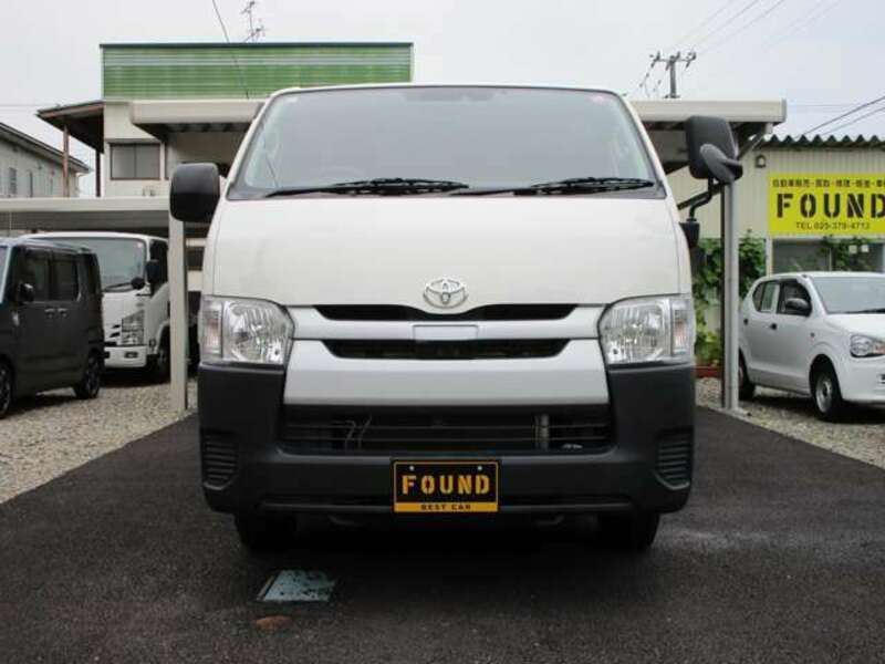 HIACE VAN-1