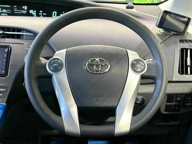 PRIUS-11