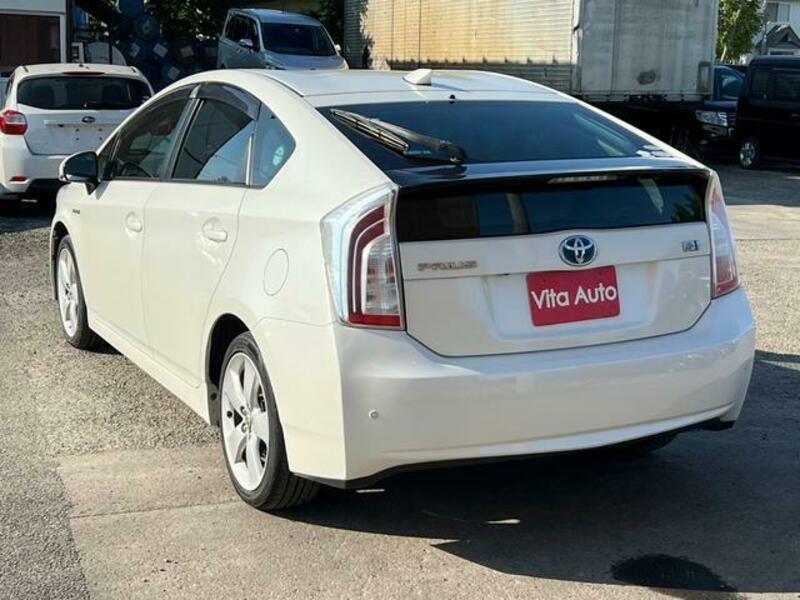 PRIUS-4