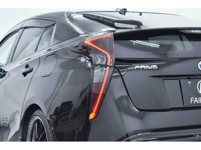 PRIUS-5