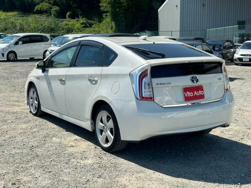 PRIUS-15