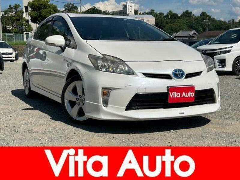 TOYOTA　PRIUS