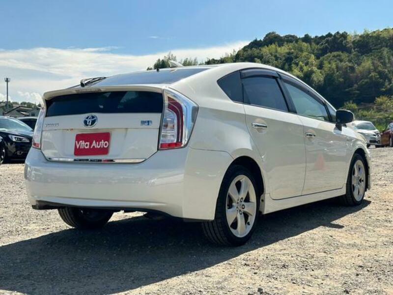 PRIUS-10