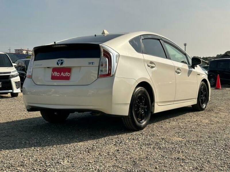 PRIUS-10