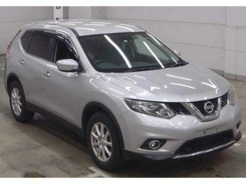 X-TRAIL