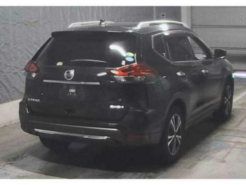 X-TRAIL-4