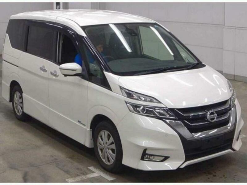 NISSAN　SERENA