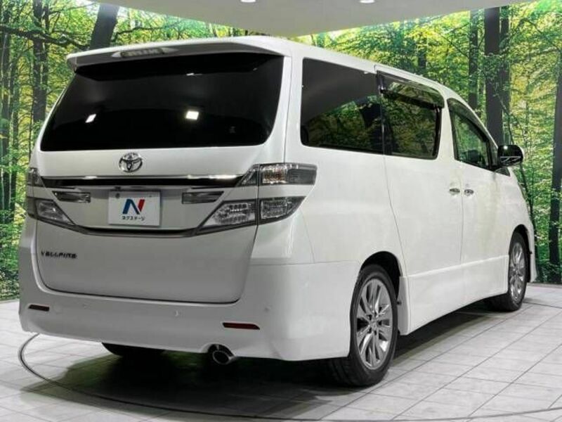 VELLFIRE-17