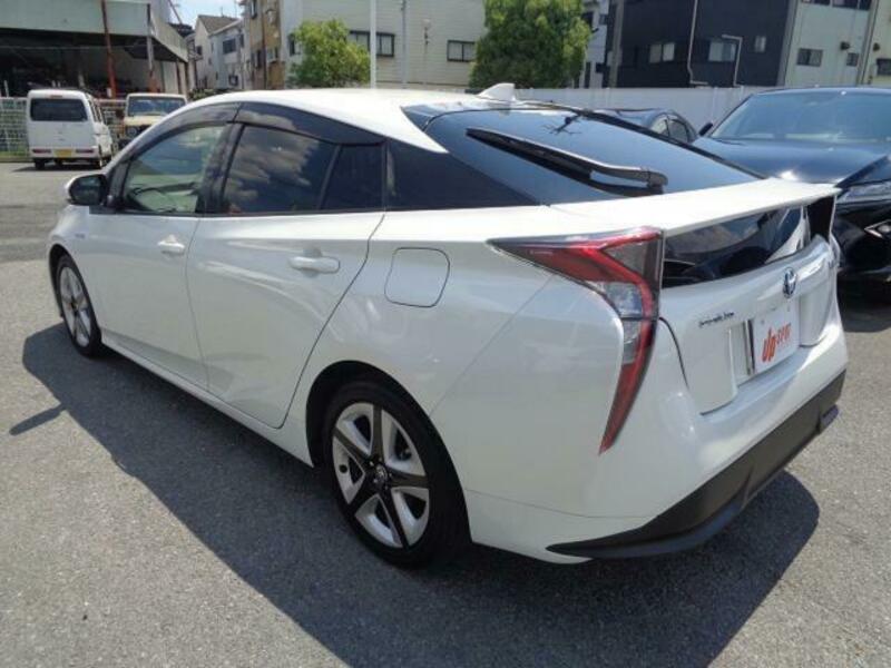 PRIUS-1