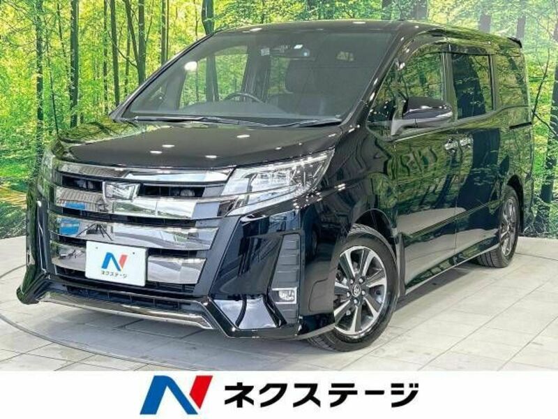 TOYOTA　NOAH