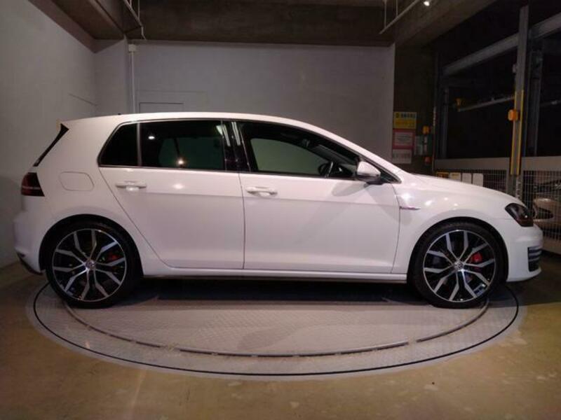 GOLF GTI-4