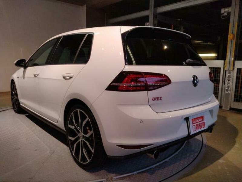 GOLF GTI-7