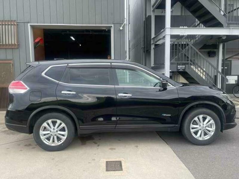 X-TRAIL-3