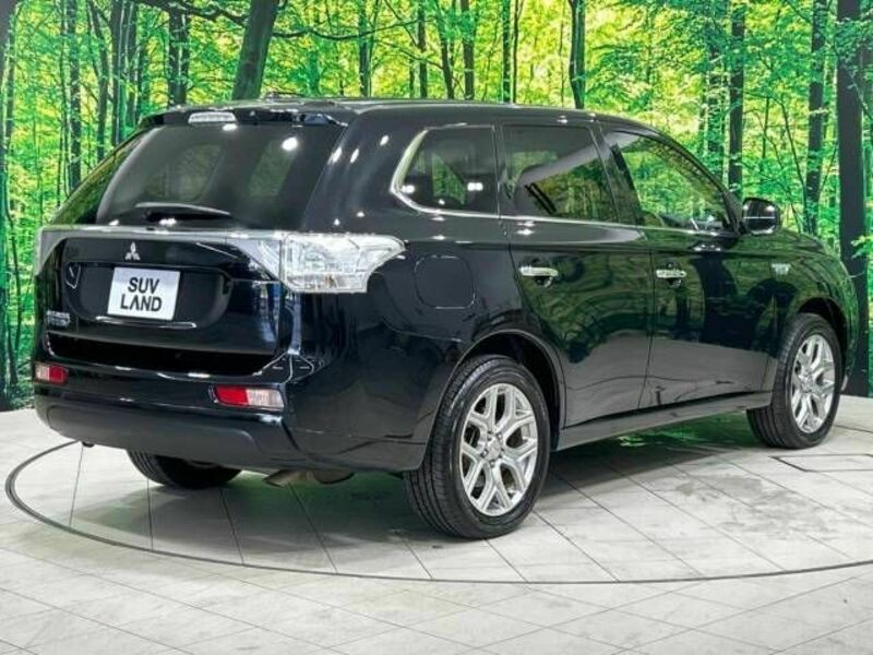 OUTLANDER PHEV-17