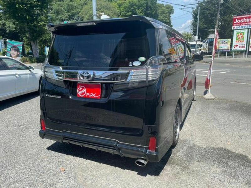 VELLFIRE-1