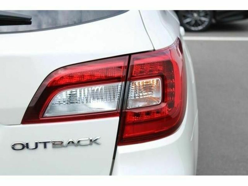 LEGACY OUTBACK-13