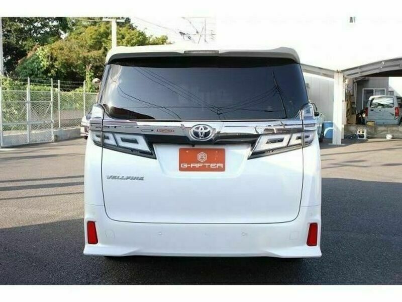 VELLFIRE-9