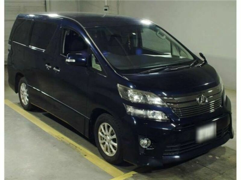 TOYOTA　VELLFIRE