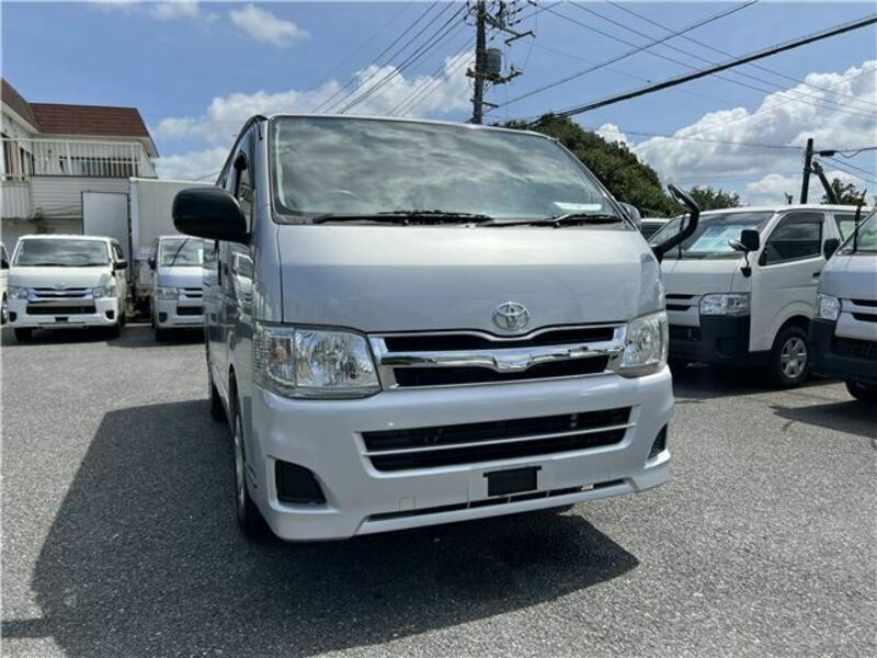 HIACE VAN-1