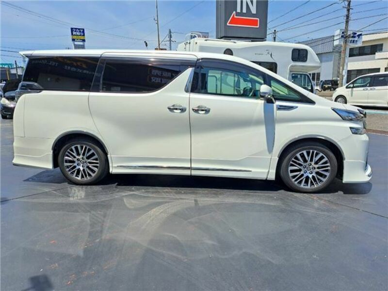 VELLFIRE-3