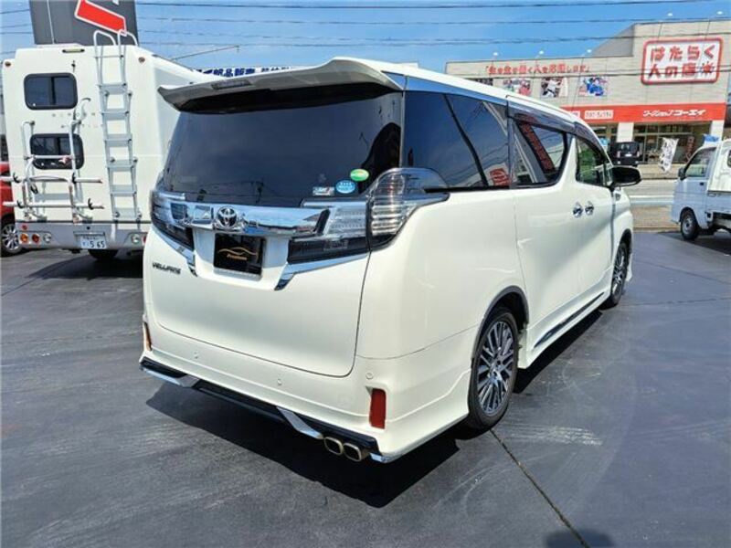 VELLFIRE-4